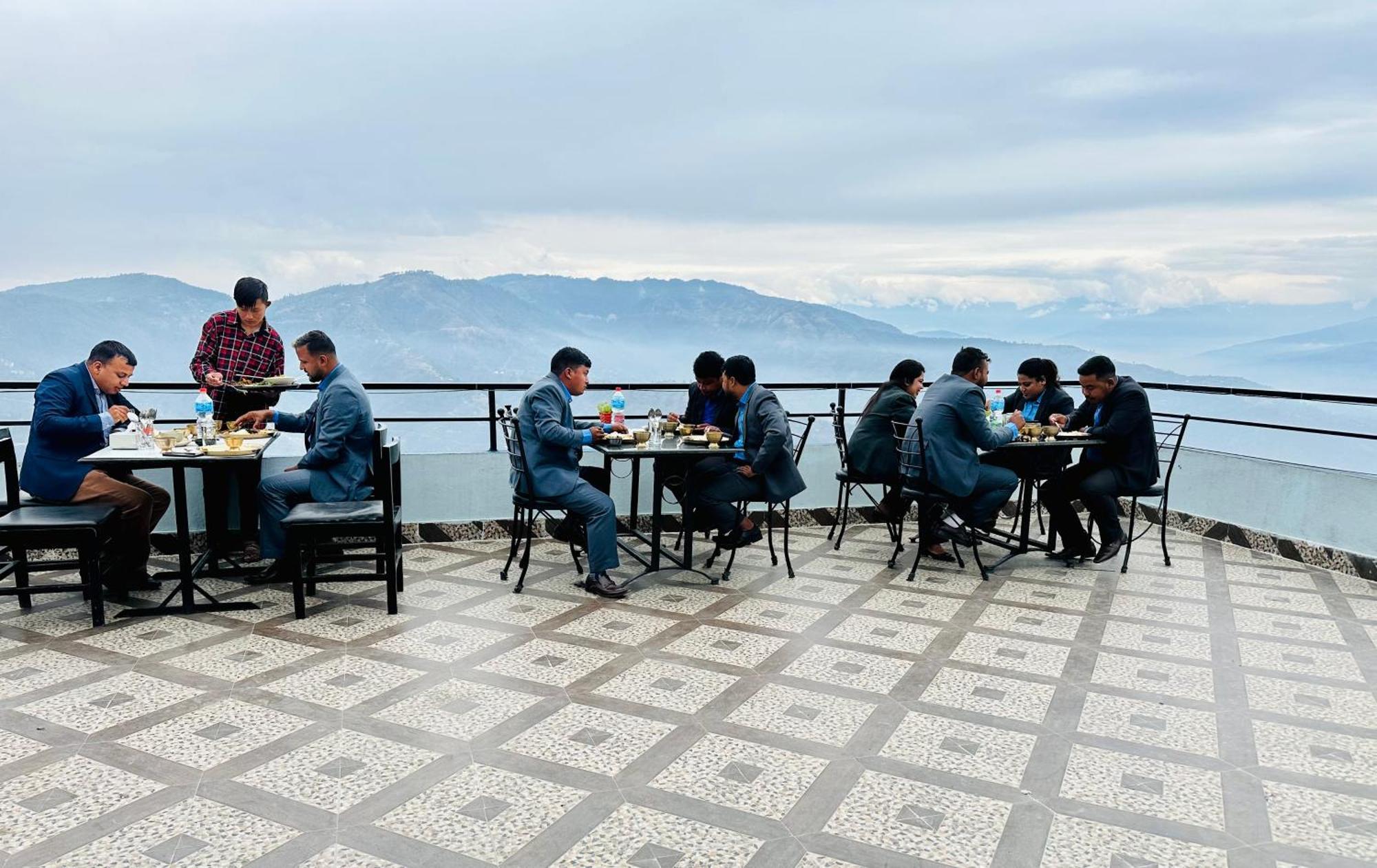 Hotel Mountain Mirror Κατμαντού Εξωτερικό φωτογραφία